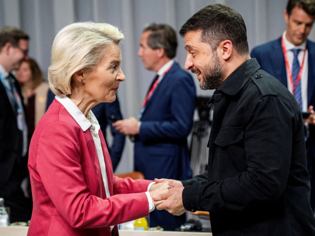 Guardian: Η ΕΕ ετοιμάζει δάνειο για την Ουκρανία με «εγγύηση» τα παγωμένα ρωσικά κεφάλαια