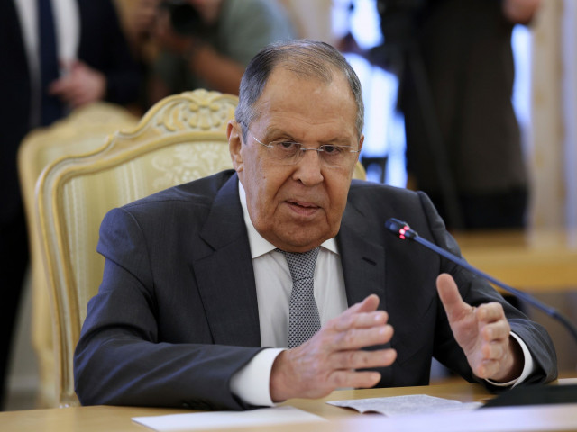 Πόλεμος στην Ουκρανία - Λαβρόφ: «Είμαστε κατά μιας άμεσης κατάπαυσης του πυρός»