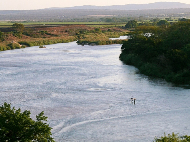 Ο Νίγηρας γράφει ιστορία: Η φτωχότερη χώρα της Αφρικής εξαφάνισε την «τύφλωση» των ποταμών