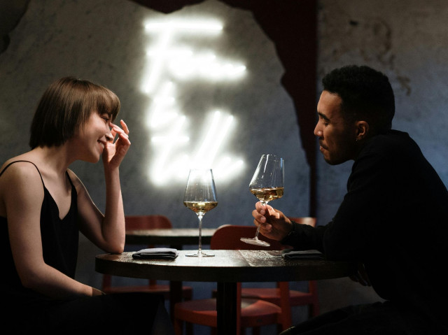 Η αύξηση των single γυναικών στις ΗΠΑ: Το 45% των γυναικών 25-44 θα είναι ανύπαντρες έως το 2030