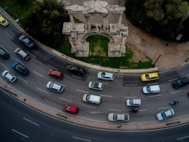 Τέλη κυκλοφορίας με τον μήνα 2026: Πότε ανοίγει η πλατφόρμα myCAR - Χρήσιμος οδηγός