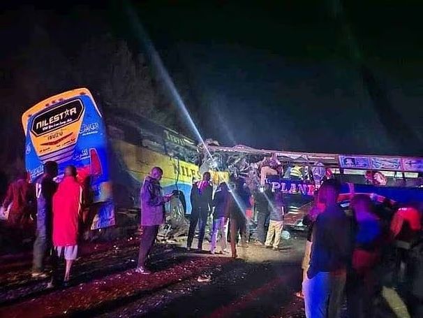 Τραγωδία στην Ουγκάντα: Τουλάχιστον 63 νεκροί σε τροχαίο δύο λεωφορείων - Βίντεο