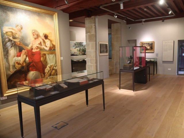 Ληστεία στη Γαλλία: Μετά το Λούβρο άρπαξαν από το Μουσείο Denis Diderot 2.000 ιστορικά νομίσματα