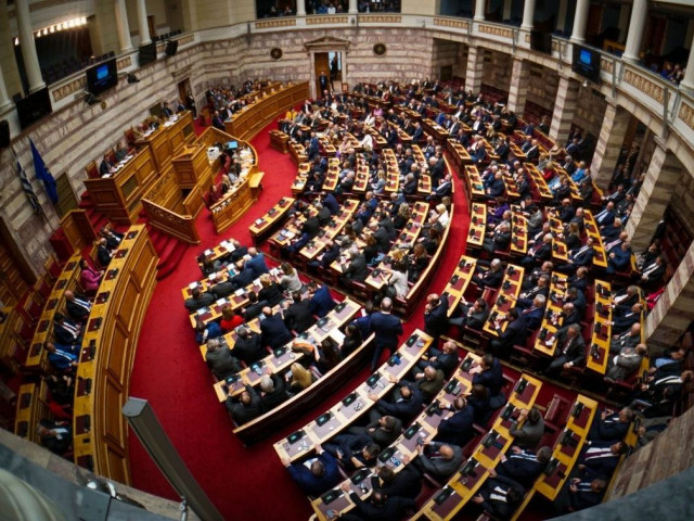 Σήμερα η ψηφοφορία για την τροπολογία του Αγνώστου Στρατιώτη μετά τη θυελλώδη ολοήμερη συνεδρίαση