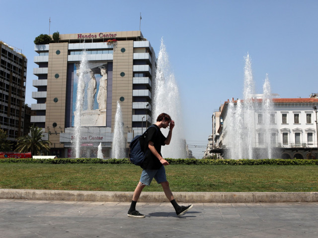 Καιρός: «Κλείδωσε» το «καλοκαιράκι του Αγίου Δημητρίου» - Μετά την 28η η μεγάλη ανατροπή