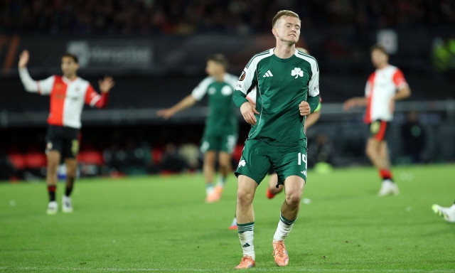 Live Europa League: Φέγενορντ – Παναθηναϊκός 3-1: Προδόθηκε από τις απροσεξίες του