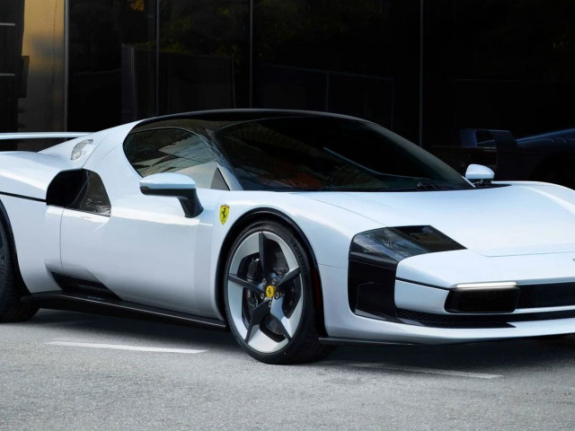 Η Ferrari SC40 θέλει να είναι η F40 του σήμερα