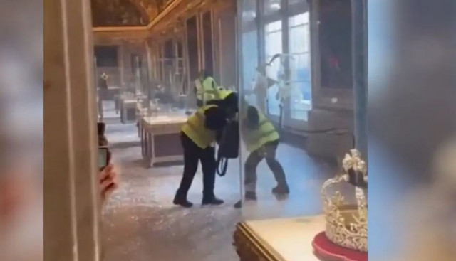 Στην Αφρική σκόπευαν να το σκάσουν οι κλέφτες του Λούβρου - Πού ψάχνουν για τα κλοπιμαία οι αρχές