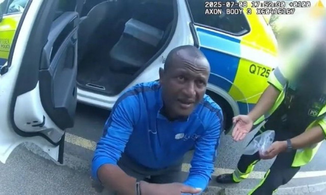 Βρετανία: Αντί να μεταφέρουν καταδικασμένο μετανάστη σε κέντρο κράτησης τον... άφησαν ελεύθερο