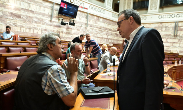 «Ισορροπία τρόμου» στον ΣΥΡΙΖΑ: Κίνηση επιβίωσης από Φάμελλο - Σκληρή γραμμή από Πολάκη