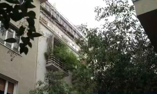 Φως στο Τούνελ: Τι λένε οι μεσίτες που προσπαθούσαν να πουλήσουν το καμμένο σπίτι της χήρας