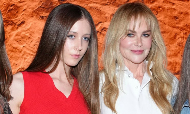 Η κόρη της Νικόλ Κίντμαν κατακτά τις πασαρέλες εν μέσω του διαζυγίου των διάσημων γονιών της
