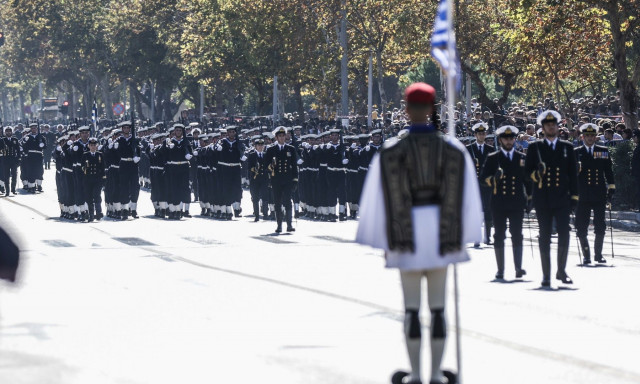 Καιρός: Μέχρι πότε κρατά η «μίνι-άνοιξη» του Οκτώβρη - Πως θα κάνουμε παρέλαση