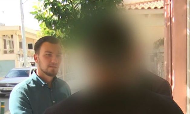 Εφιάλτης για κομμωτή στον Ωρωπό: Του επιτέθηκαν κουκουλοφόροι με σφυριά - Τι λένε αυτόπτες μάρτυρες