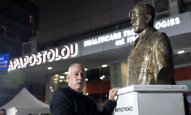 Θεσσαλονίκη: Αποκαλυπτήρια προτομής του αστυνομικού Γιώργου Λυγγερίδη παρουσία Τασούλα και Κακλαμάνη