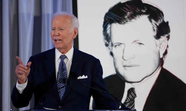 Τζο Μπάιντεν: Μίλησε για πρώτη φορά δημόσια μετά από σειρά χημειοθεραπειών και επιτέθηκε στον Τραμπ