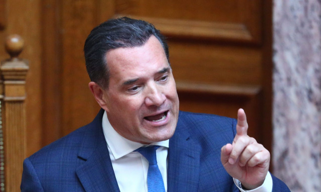 Γεωργιάδης: Κατά 65% μειώθηκε ο χρόνος εξυπηρέτησης των ασθενών στα ΤΕΠ μετά το βραχιολάκι