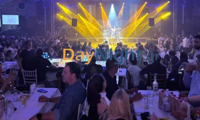 Ο Πάνος Κιάμος «τρέλανε» το κοινό του Ρεθύμνου – Μία βραδιά που θα μείνει αξέχαστη