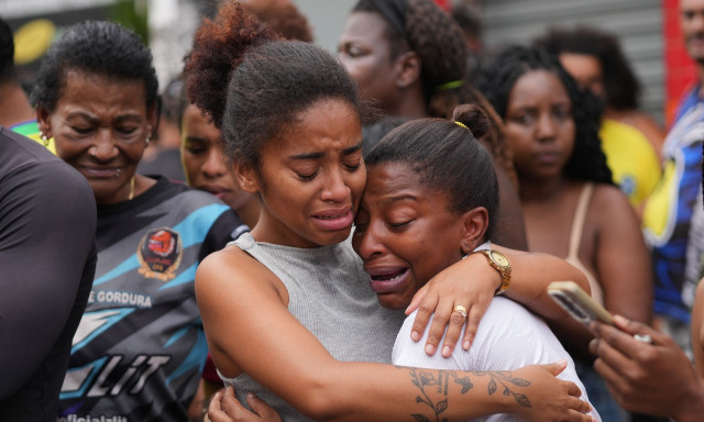 Βραζιλία: Στους 132 οι νεκροί από την αιματηρή αστυνομική επιδρομή κατά καρτέλ στο Ρίο