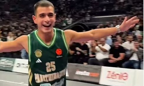 Φίλαθλος του Παναθηναϊκού σκόραρε από το κέντρο του γηπέδου στο ημίχρονο