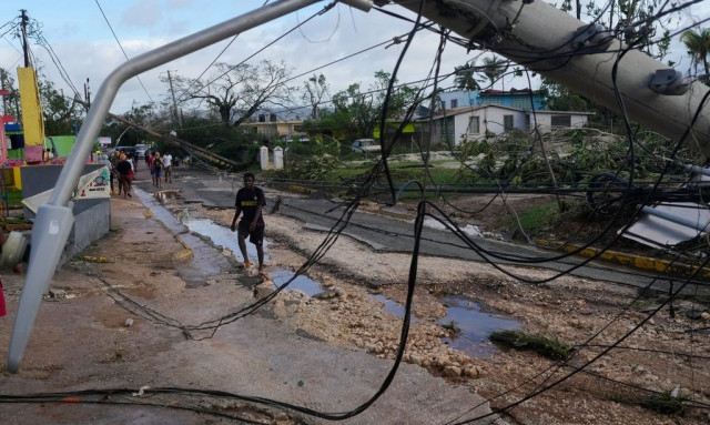Τζαμάικα:Εικόνες Αποκάλυψης από τον τυφώνα «Μελίσσα» - Προειδοποίηση για... κροκόδειλους στις πόλεις