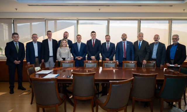 H Coca-Cola Τρία Έψιλον αναλαμβάνει την αποκατάσταση πυρόπληκτων περιοχών στην Αχαΐα με δωρεά €1 εκ.