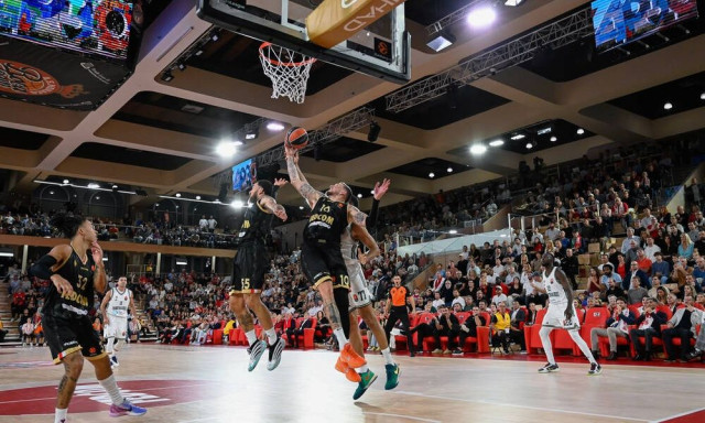 «Τι διαιτησία είναι αυτή; Τι κάνετε;»