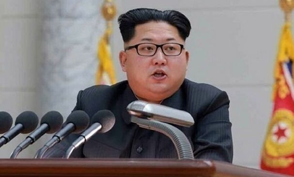 Κιμ Γιονγκ Ούν: Η πολεμική μας αεροπορία έτοιμη να αποκρούσει κάθε πρόκληση