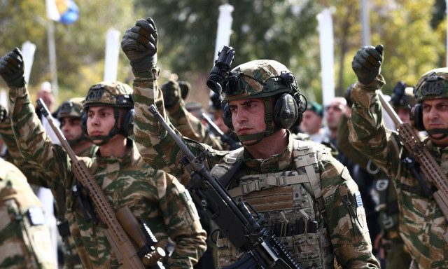 Ένοπλες Δυνάμεις και Σώματα Ασφαλείας: Έρχονται αυξήσεις στους μισθούς και αναδρομικά έως 3 μήνες