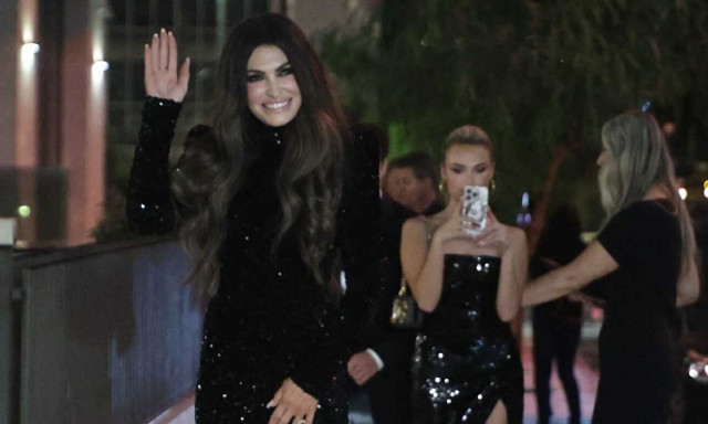 Κίμπερλι Γκίλφοϊλ: Το φόρεμα που «έκλεψε» την παράσταση και το γκουρμέ δείπνο της δεξίωσης