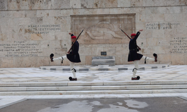 Η ελευθερία της συνάθροισης και το μνημείο το Αγνώστου Στρατιώτη
