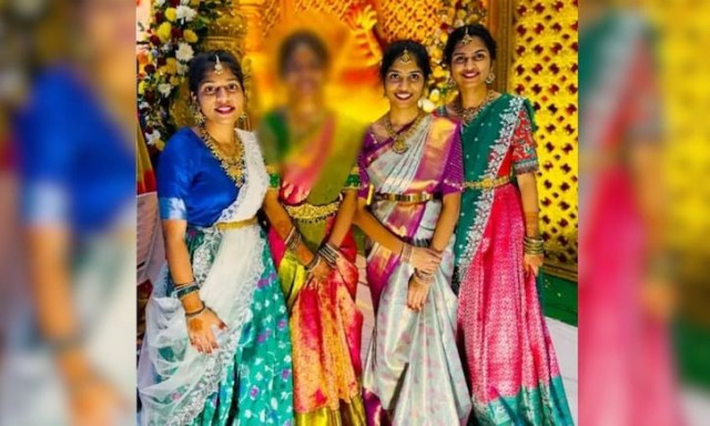 Ινδία: Πατέρας χάνει τις 3 κόρες του σε τροχαίο - Λεωφορείο θάφτηκε κάτω από τόνους χαλικιών