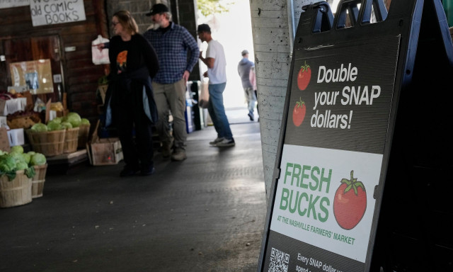 ΗΠΑ: Μειωμένη κατά 50% η επισιτιστική βοήθεια σε 42 εκατομμύρια φτωχούς Αμερικανούς
