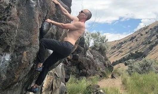 Λάος: Ασιατικές σφήκες σκοτώνουν πατέρα και γιο σε οικογενειακές διακοπές - Πάνω από 100 τσιμπήματα