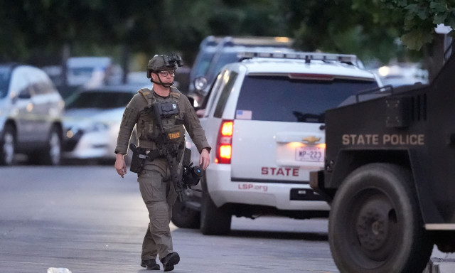 Φρίκη για 13χρονη - Της υποσχέθηκε υιοθεσία, και βρέθηκε κλειδωμένη σε ένα κουτί 2.500χλμ μακριά