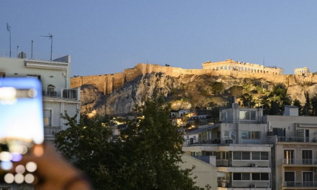 Το Δημόσιο θα πληρώσει 5.000 ευρώ στους 4 κατοίκους που προσέφυγαν για κατεδάφιση ορόφων ξενοδοχείου