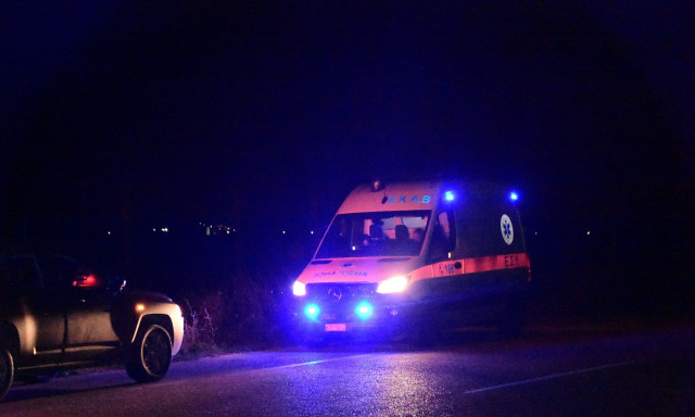 Πάτρα: Σοβαρό τροχαίο με τραυματισμό δικυκλιστή στη Γλαύκου