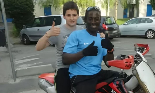 Λούβρο: Σταρ του Τik Tok και πρώην φύλακας του Πομπιντού ο ύποπτος για τη ληστεία