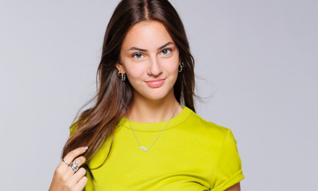 Η Ηλιάνα Γαλάνη στο Newsbomb.gr: «Στο Σόι σου υπάρχει πάντα ζεστασιά και αγκαλιά»