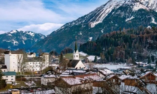 Η ευρωπαϊκή χώρα που ψάχνει επειγόντως εργάτες: Μισθοί από 3.000 ευρώ και δωρεάν διαμονή