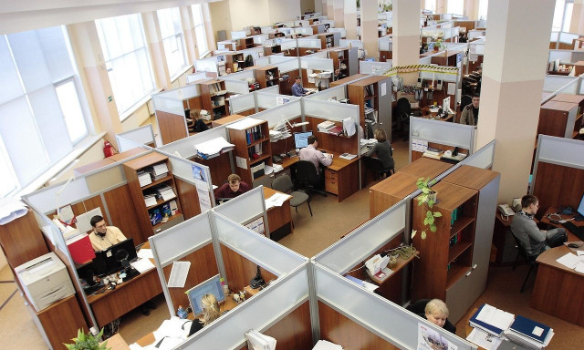 Ξεκινούν οι αιτήσεις για το νέο πρόγραμμα απόκτησης επαγγελματικής εμπειρίας με αποζημίωση 704 ευρώ