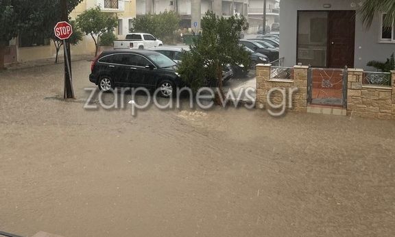 Στο «έλεος» της κακοκαιρίας η Κρήτη: «Ποτάμι» οι δρόμοι σε Ηράκλειο και Χανιά - Βίντεο