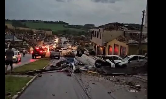 Ανεμοστρόβιλος σάρωσε τη Βραζιλία: 5 νεκροί και 130 τραυματίες