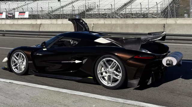 Το hypercar που έβαλε «σιγαστήρα» για να σπάσει το ρεκόρ χωρίς να ξυπνήσει τους γείτονες