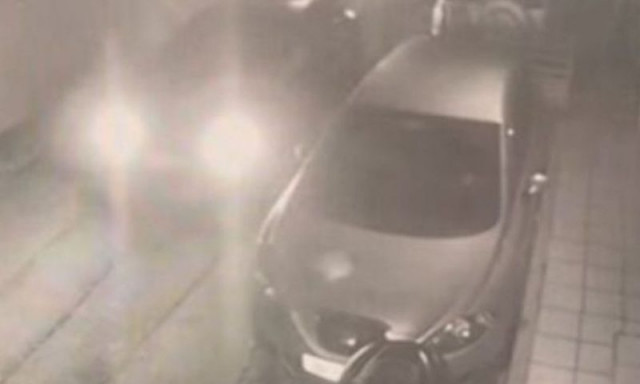 Χτύπησε και έφυγε: Ανεύθυνος οδηγός στην Κρήτη πήρε σβάρνα όχημα και εξαφανίστηκε