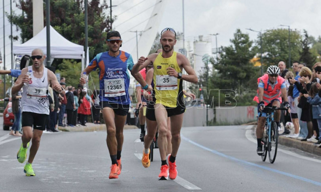 42ος Αυθεντικός Μαραθώνιος Αθήνας 2025: Πού θα βρείτε τις προσωπικές σας φωτογραφίες από τον αγώνα