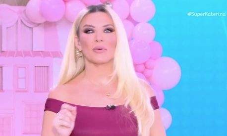 Κατερίνα Καινούργιου: «Περιμένω μπέμπα» - Συγκίνηση στην εκπομπή μετά την ανακοίνωση της εγκυμοσύνης