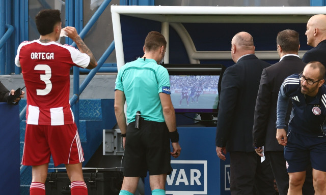 Super League: Η ανάλυση Λανουά για τα πέναλτι του Ολυμπιακού και τα ακυρωθέντα τέρματα της ΑΕΚ