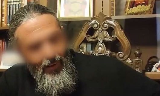 Υπέρλαμπρες τελετές και μυστήρια με κάθε επισημότητα - Η δράση του ψευτοπαπά σε εκκλησία των Λιοσίων