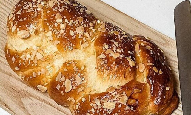 ΕΦΕΤ: Ανακαλείται γνωστό τσουρέκι με πραλίνα φουντουκιού από τα ράφια των σούπερ μάρκετ